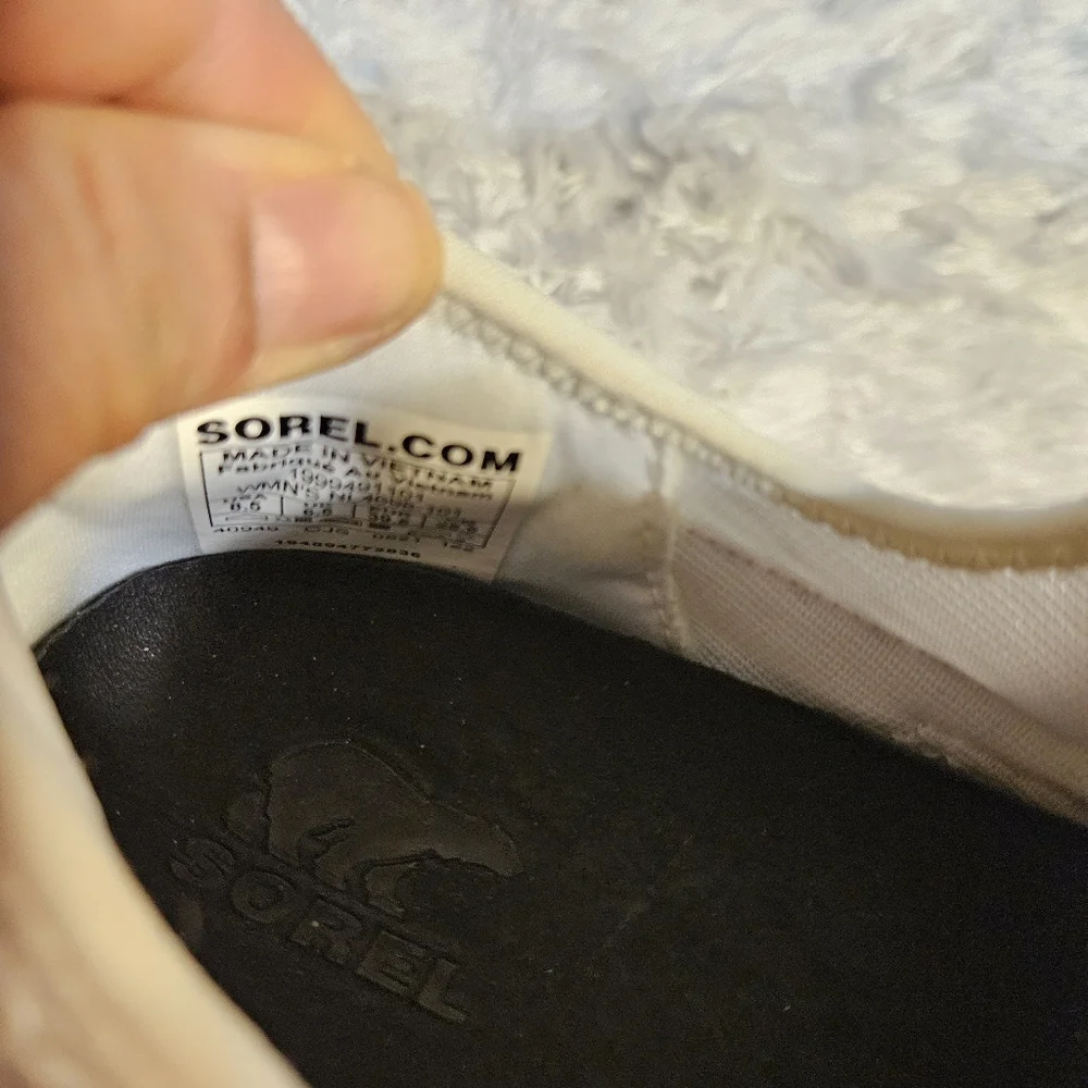 Sorel Kinetic Impact Go Slip On Sneakers White‎ Pink Accent Athleisure